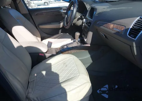 2010 Audi Q5 3.2 Premium из США, поврежденный, VIN WA1LKAFP1AA014075